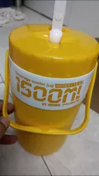 Sản phẩm bình giữ nhiệt có vòi màu vàng Vĩ Hưng