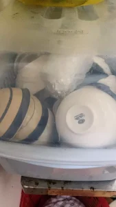 Sản phẩm khay nhựa úp chén chữ nhật Vĩ Hưng