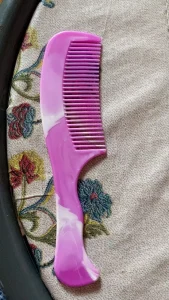 Ảnh về lược chải tóc Vĩ Hưng