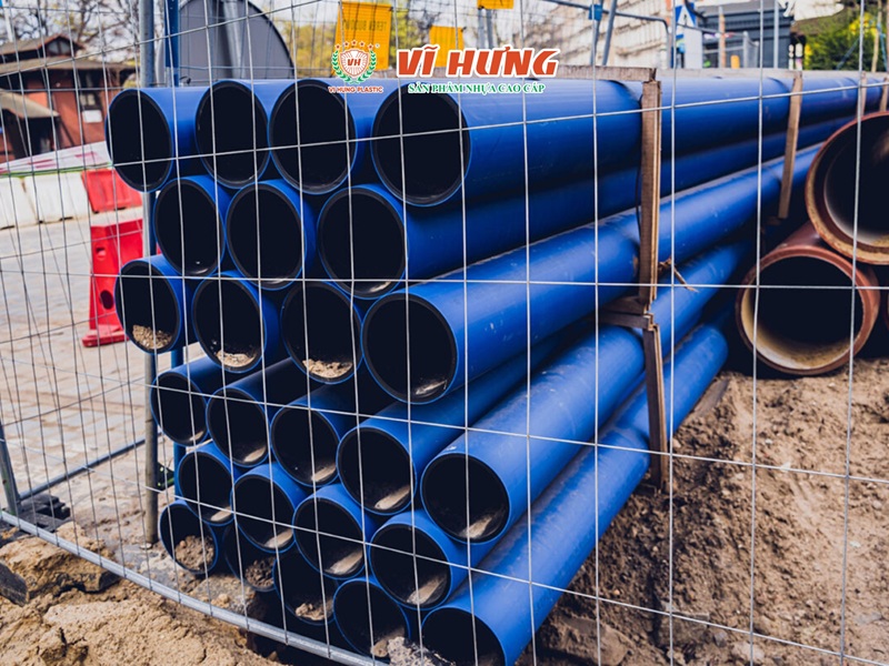 HDPE được dùng để sản xuất các sản phẩm công nghiệp như ống nhựa
