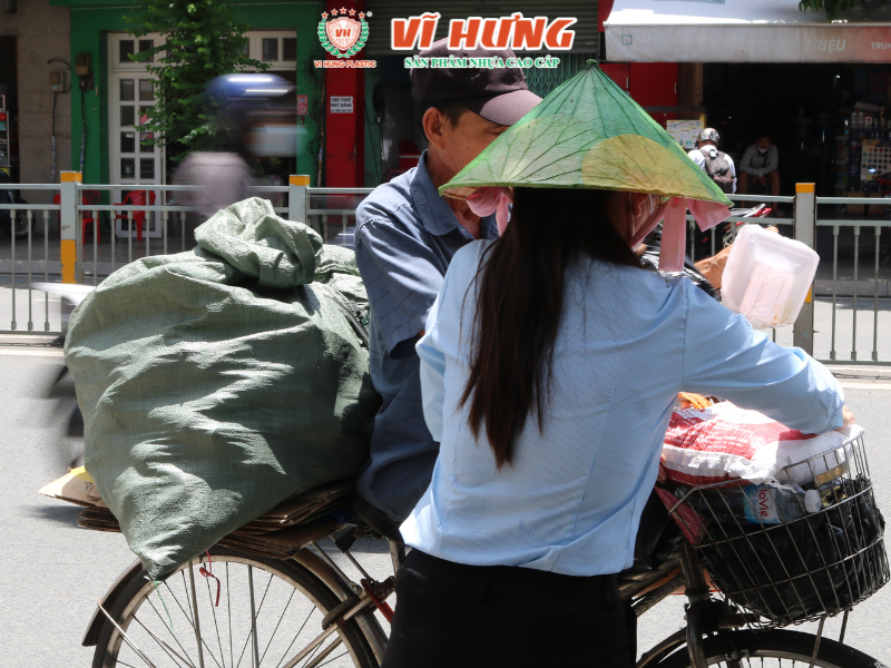 Nhựa Vĩ Hưng từ thiện 