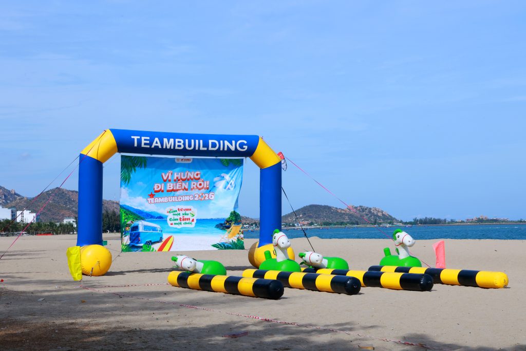 teambuiding biển ninh chữ
